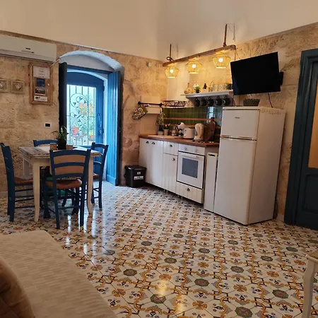 Semesterbostad Casa Mirabilis 44 *