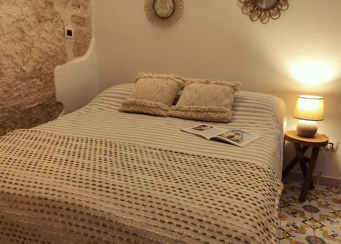 Casa Mirabilis 44 *